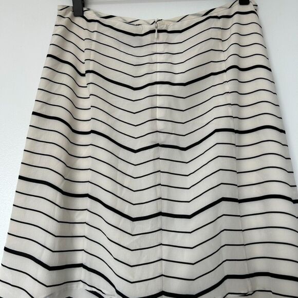 EUC Theory 100% Silk Vivridge Bevel Stripe High-Low Midi Skirt Sz 4 Ivory Black - Picture 4 of 14
